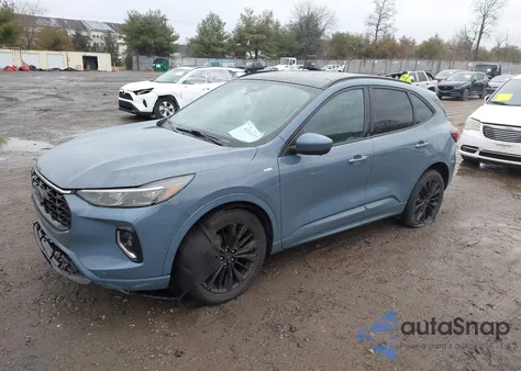 2023 Ford Escape St-Line Elite z USA, uszkodzony, nr VIN 1FMCU9PA0PUA94335